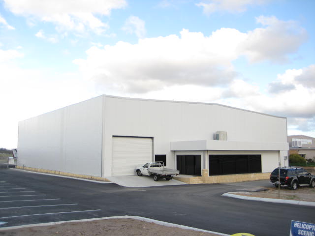 Hangar 038.jpg